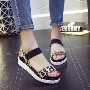 Elastic wedge sandals