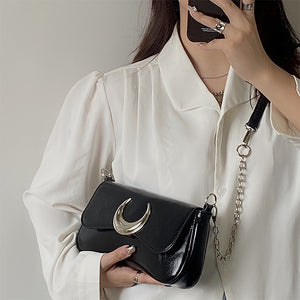 Moon Twist Lock Shoulder Bag Black Underarm Bag